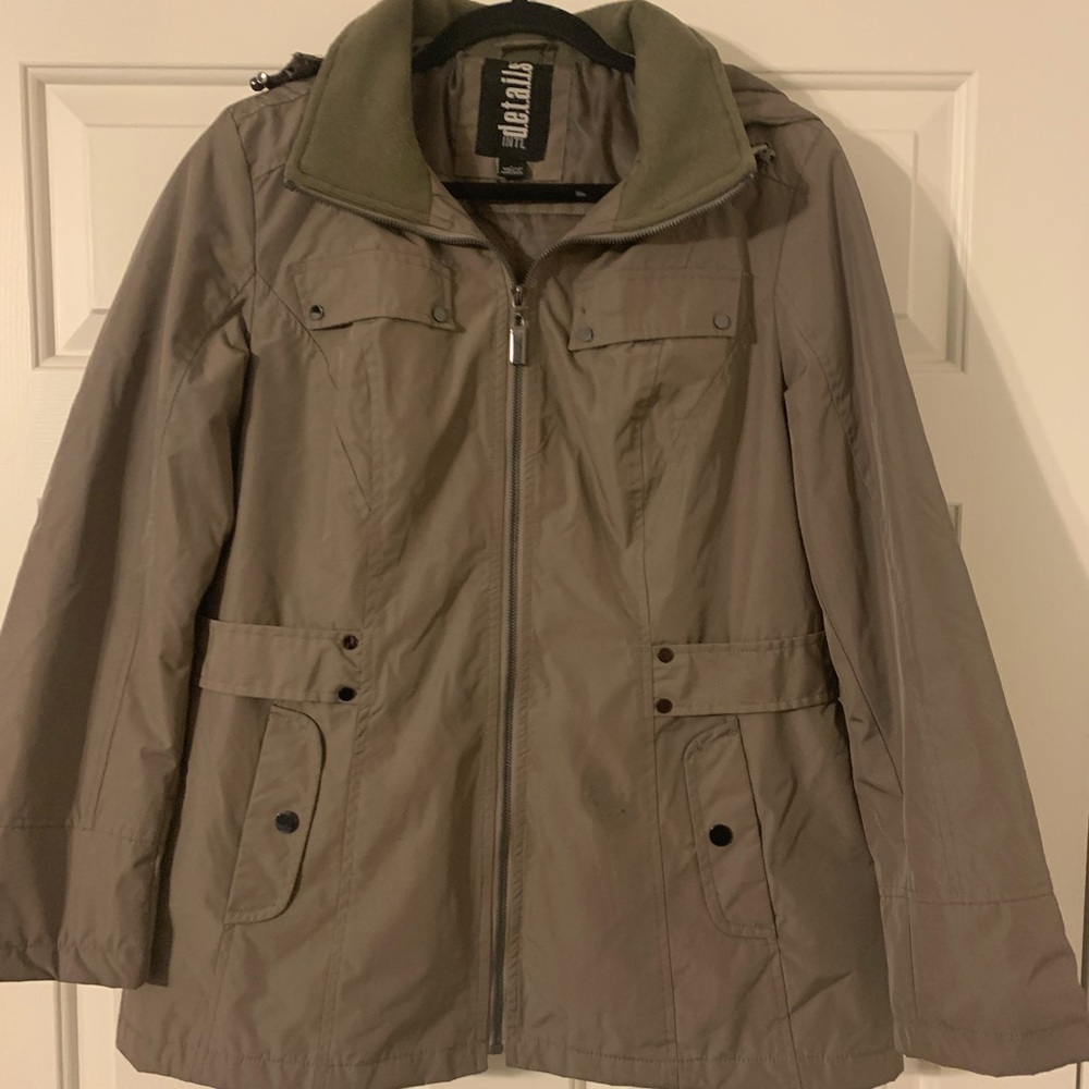 Details International Coat